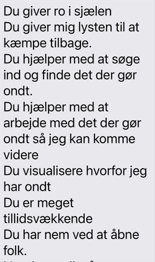 Mand med smerter på indersiden